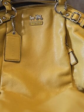 COACH Pebbled Leather Tote Bag in Mustard Yellow